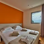 מלון Crvena Luka 4*