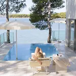 Crvena Luka 4* 比奥格勒·纳·莫鲁