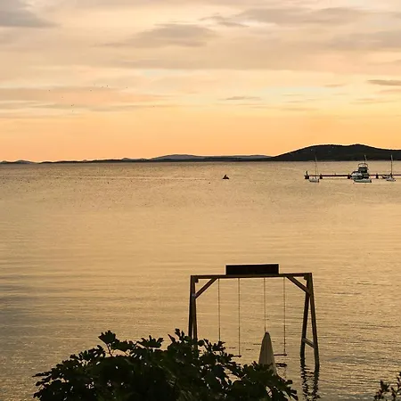 Crvena Luka Hotel Biograd Na Moru