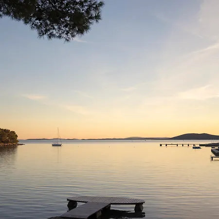 Crvena Luka 4* Biograd Na Moru