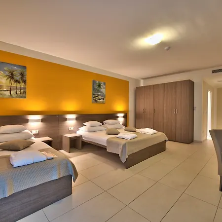 Crvena Luka Hotel