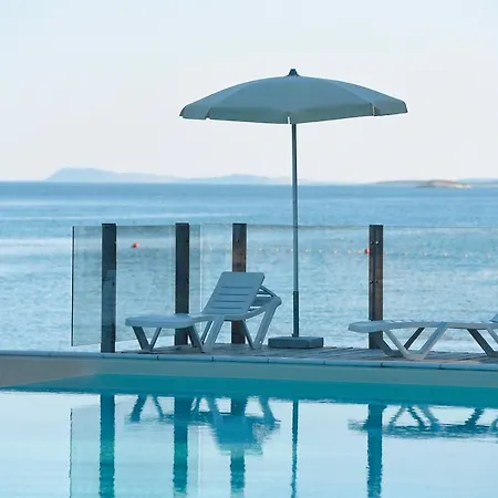 Crvena Luka Biograd Na Moru