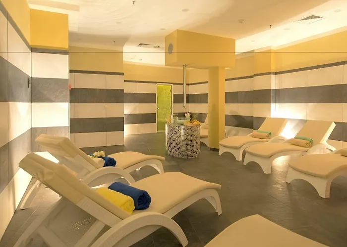 Crvena Luka Hotel