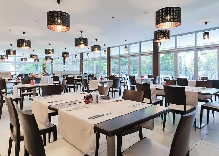 Hotel Crvena Luka Weißenburg