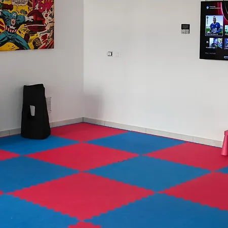 Crvena Luka Hotell 4*