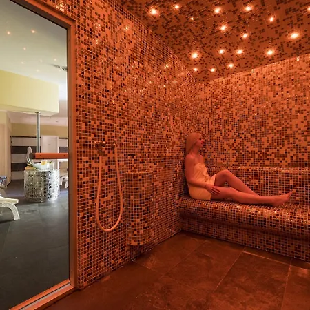 Crvena Luka Hotell 4*