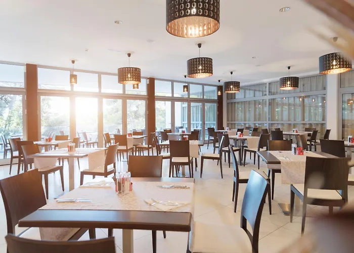 Crvena Luka 4* Biograd Na Moru