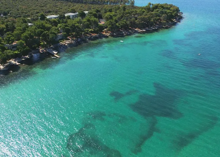 Crvena Luka 4* Biograd Na Moru