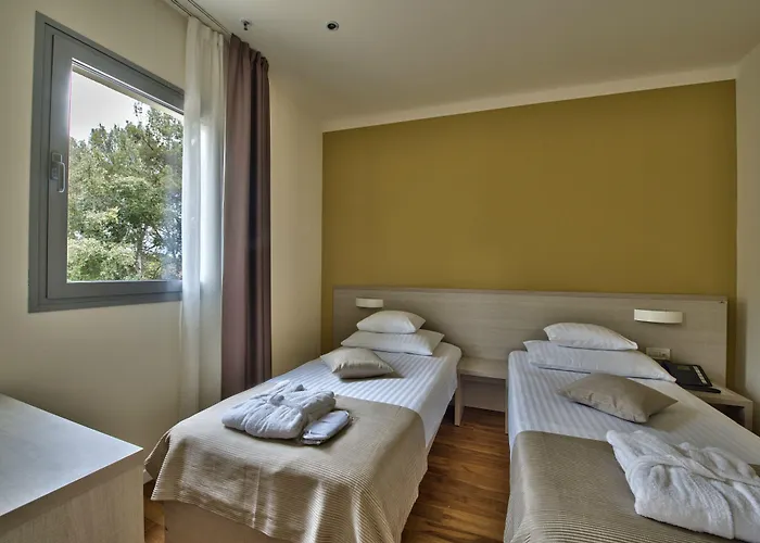 Crvena Luka 4* Biograd Na Moru