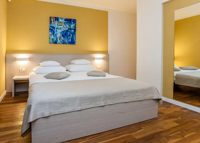 Hotel Crvena Luka Biograd Na Moru