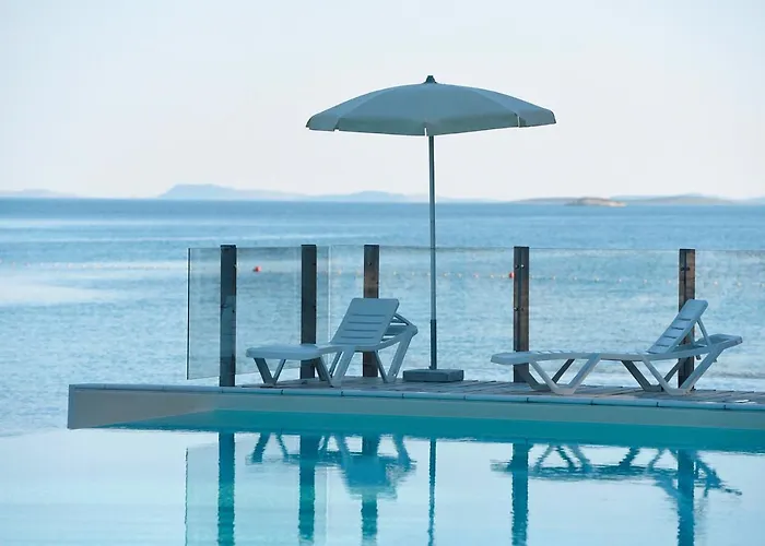 Crvena Luka Biograd Na Moru